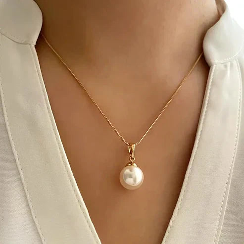 Golden Grace Pearl Jewellery Set