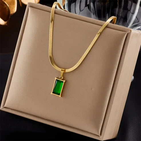 Iselotte Verdain Jewellery emerald