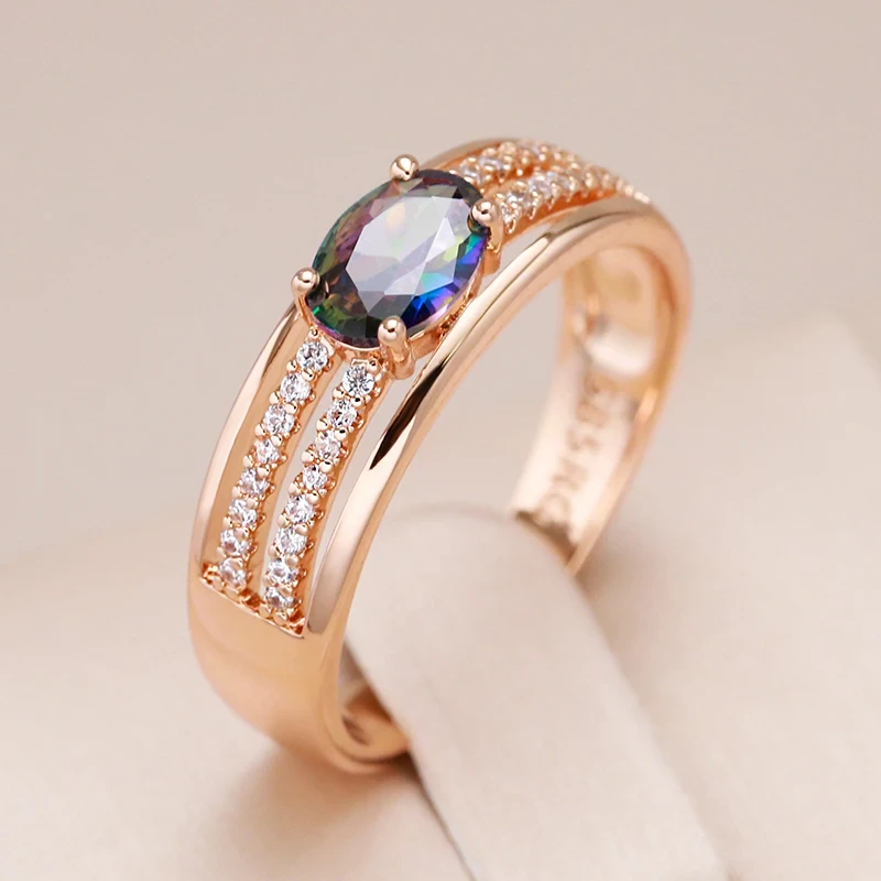 Elegant ring made of multiColoured zirconia