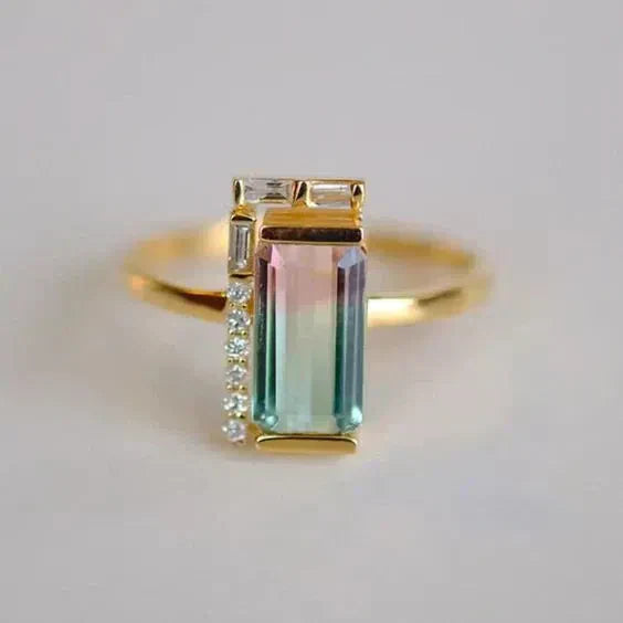 Vintage MultiColoured Crystal Ring